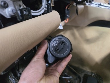 서울에서방문 포르쉐파나메라 알리직구 안드로이드올인원듀얼모니터,신형키원격시동,브레이크등교체등등 #포르쉐파나메라모니터교체#포르쉐알리직구#포르쉐원격시동 / 청주, 세종, 천안