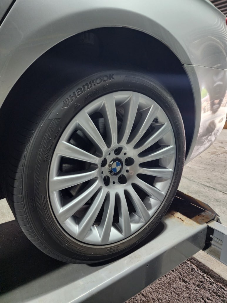 광주 휠복원 휠타이어 첨단휠복원BMW7시리즈 순정 19인치 도장휠복원