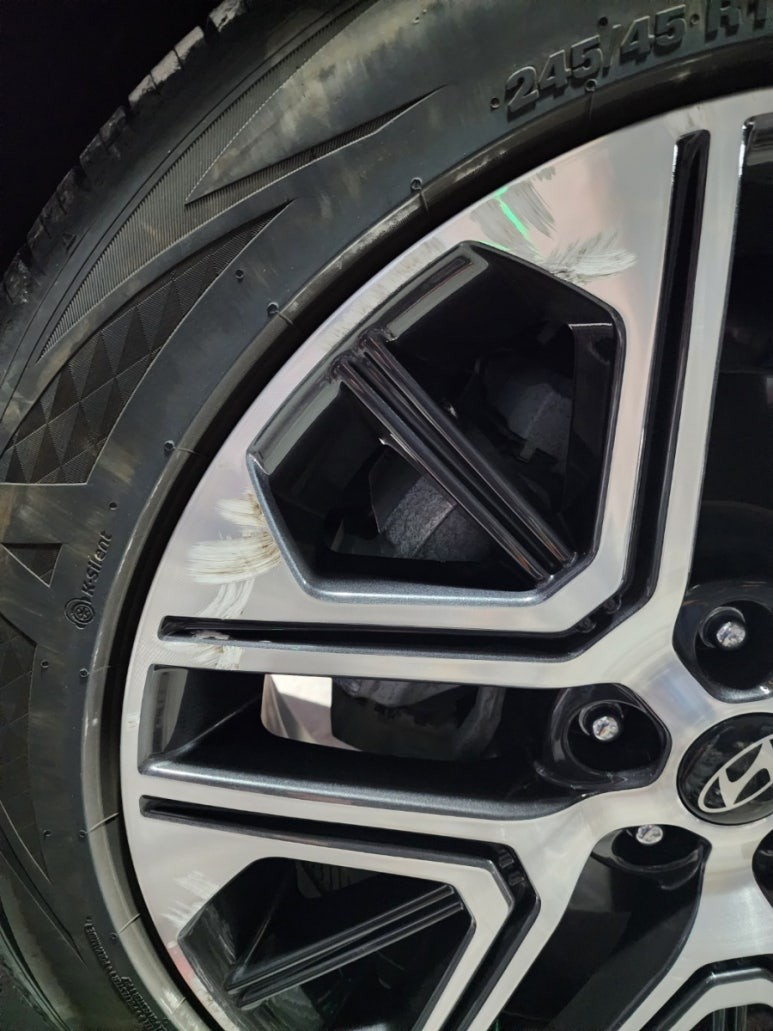 광주 타이어 휠복원 첨단휠복원 그랜져 신형 다이아몬드 컷팅휠 순정휠복원 / 광주 광산구