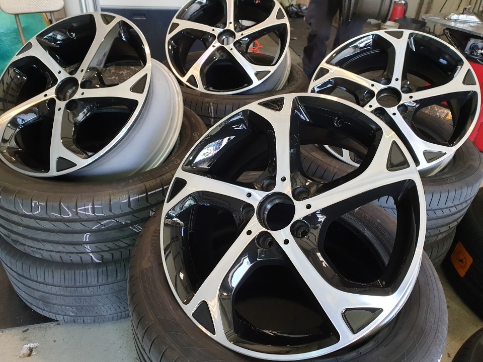 대구자동차휠수리-[벤츠GLA 순정휠 블랙다이아몬드컷팅투톤휠 휠복원]휠도색/대구 자동차 휠