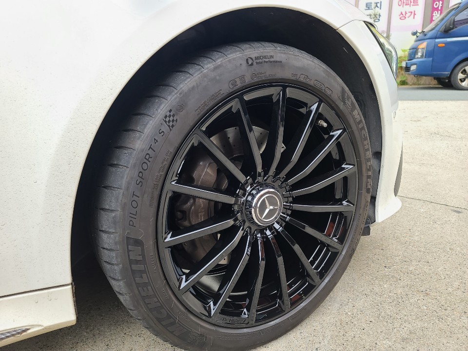 대구 휠도색-[벤츠AMG GT43 순정휠 블랙유광 색상 휠수리]휠복원/대구 자동차 휠