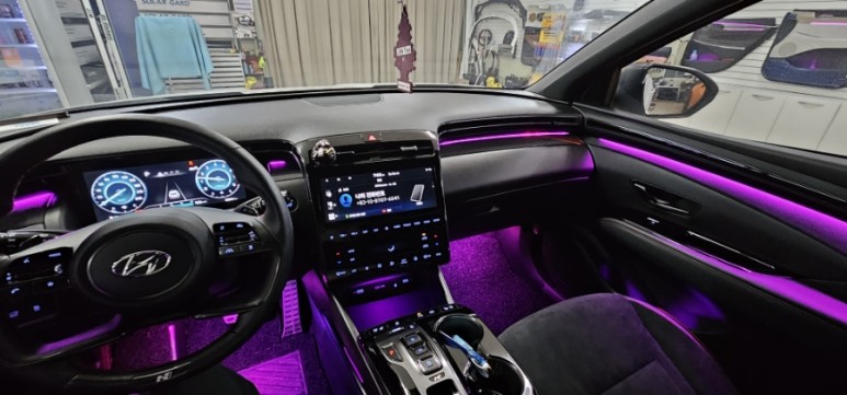 대구 투싼NX4 엠비언트 실내내부조명 추가 시공 / 현대 / 투싼 (NX4) / 대구시 동구