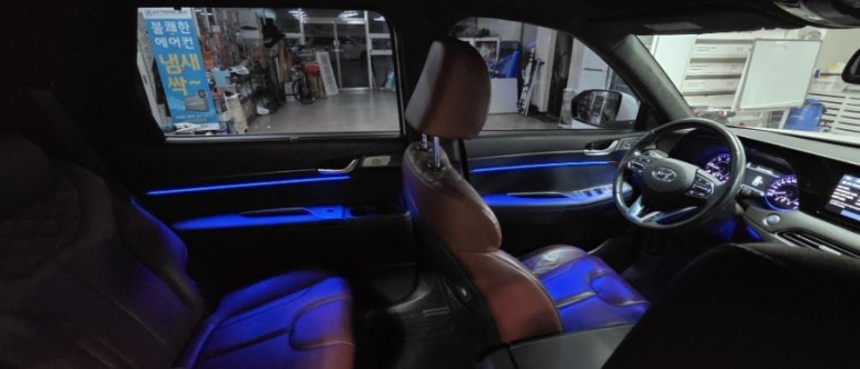 구형 팰리세이드 LX2 엠비언트 라이트 비노출로 순정연동이 되네? / 대구,구미