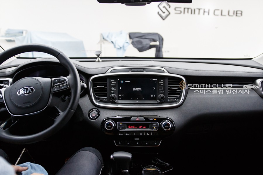 더뉴쏘렌토 미러링 뿐만 아니라 안드로이드와 HDDMB 까지 되는 신박한 장치.