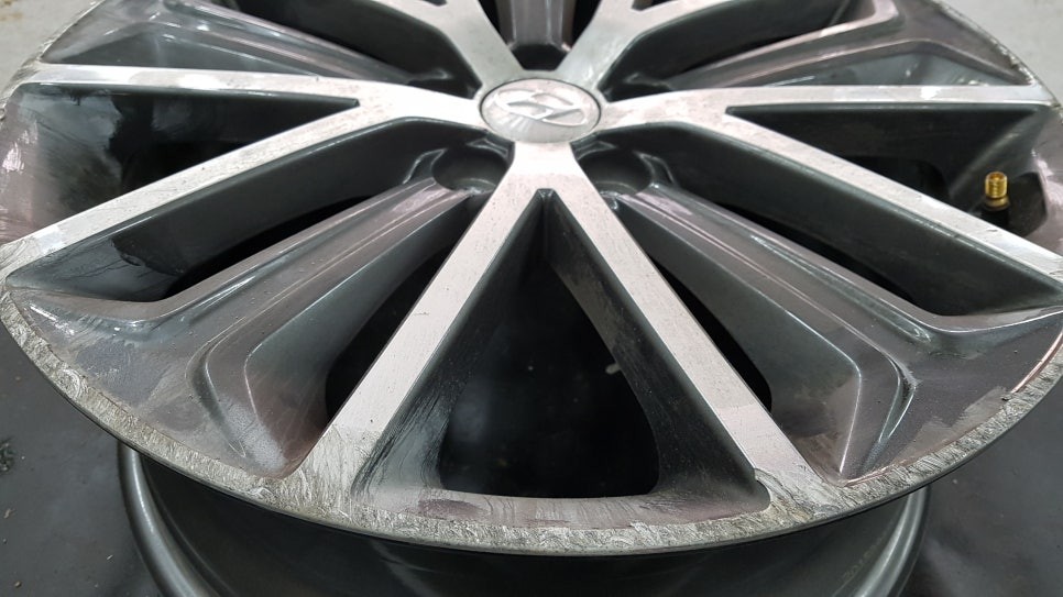 현대 올뉴 투싼 18인치 순정 휠 2개 컷팅 복원 청주휠복원 청주휠수리 / 청주시 서원구