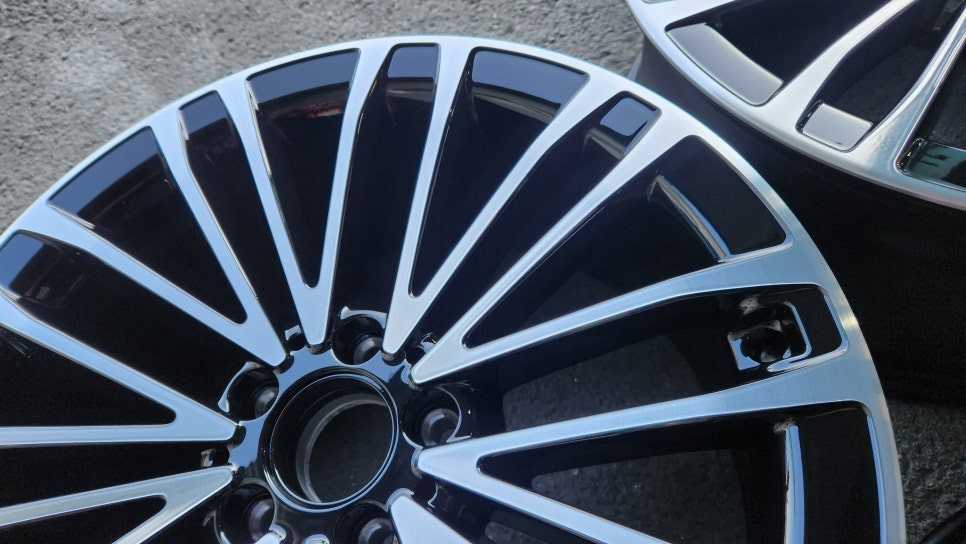 벤츠 S350d 19인치 순정휠 3개 컷팅복원 청주휠복원 청주휠수리