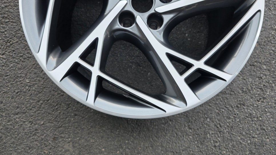 제네시스 G90 20인치 순정휠 1개 컷팅복원  청주휠복원 청주휠수리 청주 휠복원 / 청주시 서원구