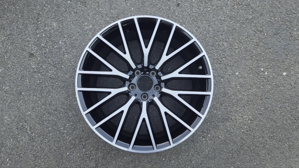 벤츠 S350d 20인치 순정휠 1개  컷팅복원  청주 휠복원  청주휠수리  청주휠복원 / 청주시 서원구