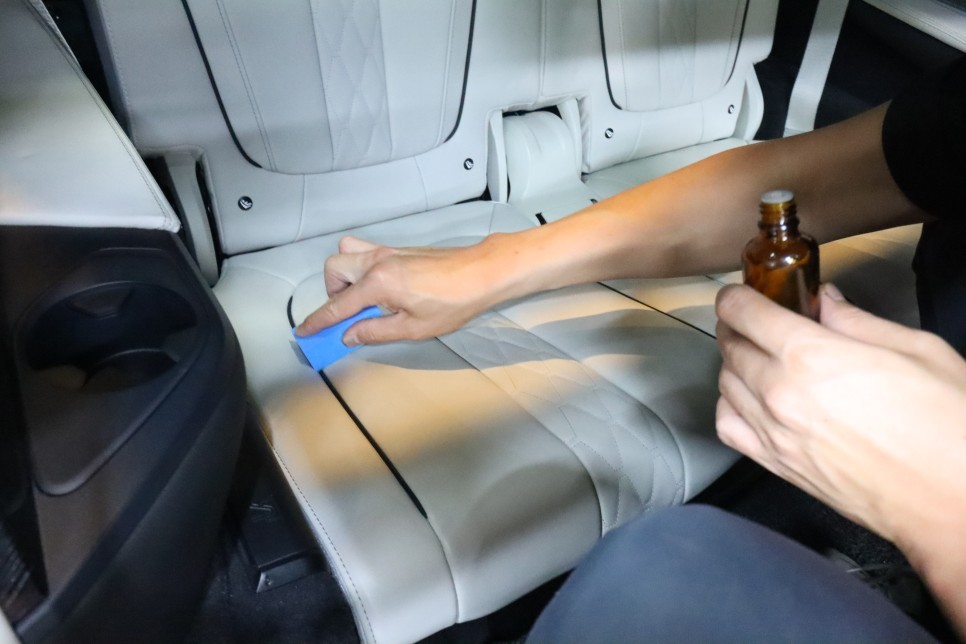 창원 가죽코팅 BMW X7의 실내를 더욱 안전하고 깔끔하게!! / 창원,마산,경남