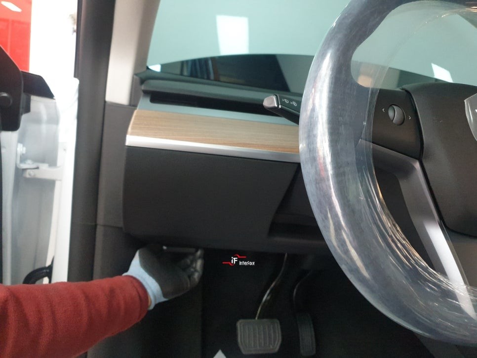 테슬라 모델y 블랙박스 보조배터리 하이패스 안전한 시공기 / 부산 남구