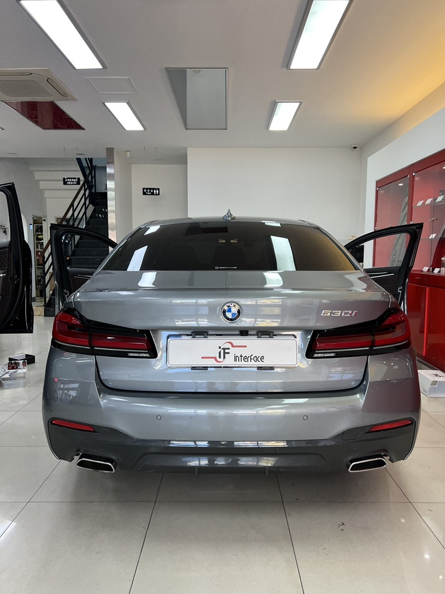 BMW5시리즈 360도 순정 서라운드 뷰로 시야를 확보하다 / 부산 남구