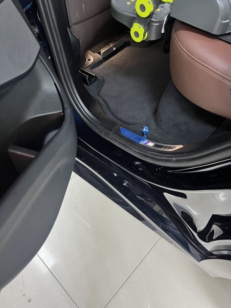 BMW X5 고정 사이드스텝 없는 것보다 있는 게 훨씬 낫지 않겠어?? / 부산 남구