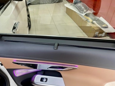 벤츠 W214 E200 2열 순정 커튼 - 프라이버시와 고급감, 두 마리 토끼를 잡다 / 부산 남구