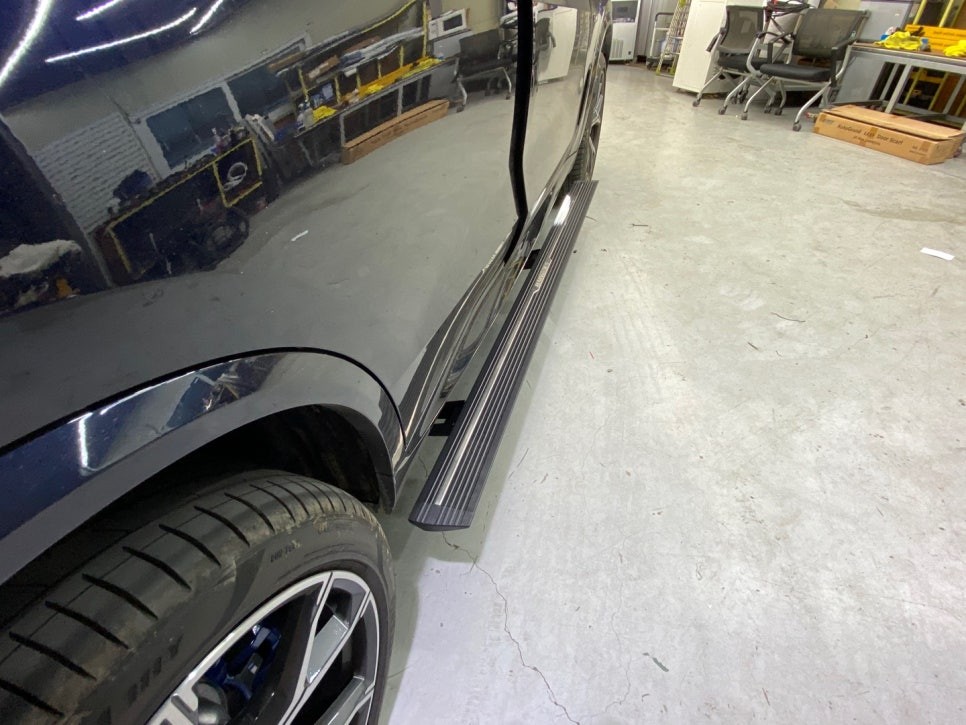 BMW X5 45e 전동 사이드스텝 / 경기 과천