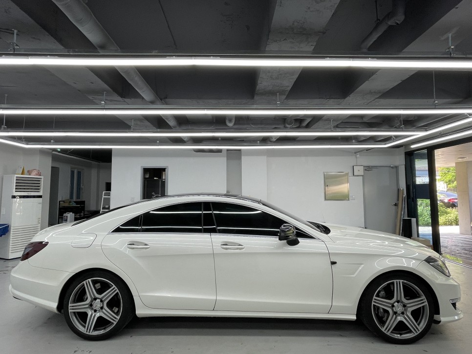 벤츠 CLS63AMG 전체랩핑 제거 도 전문 시공점에서