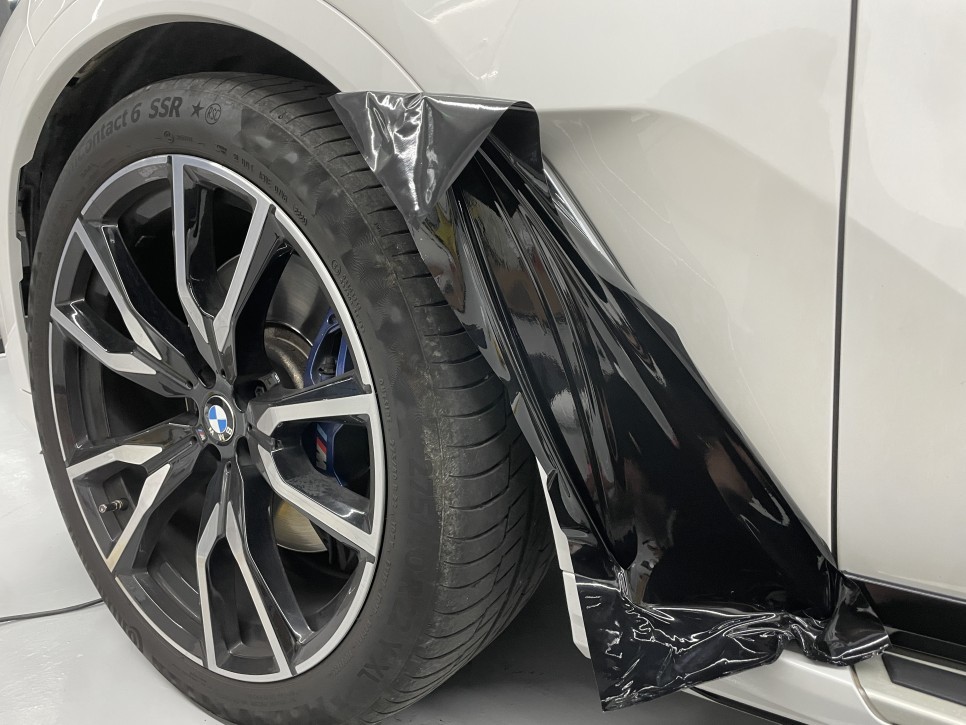 수원랩핑 BMW X7 블랙팩 전체크롬죽이기시공 / 화성,수원,오산