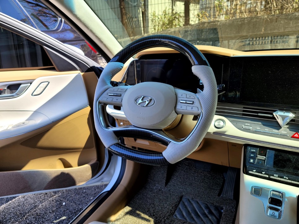 수전사카본 디컷핸들 / 현대 / 더 뉴 그랜저 / 용인 기흥구