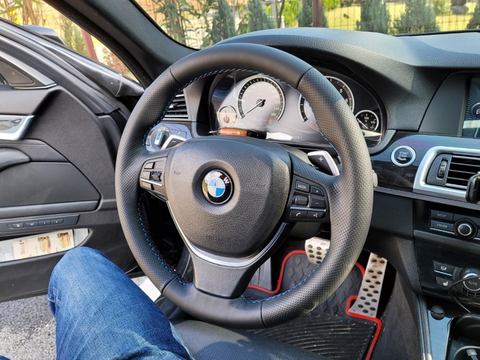 #핸들샵: BMW 엠핸들,G30 핸들가죽교체,알칸타라핸들,타공가죽교체,핸들복원,핸들튜닝 / 용인 기흥구