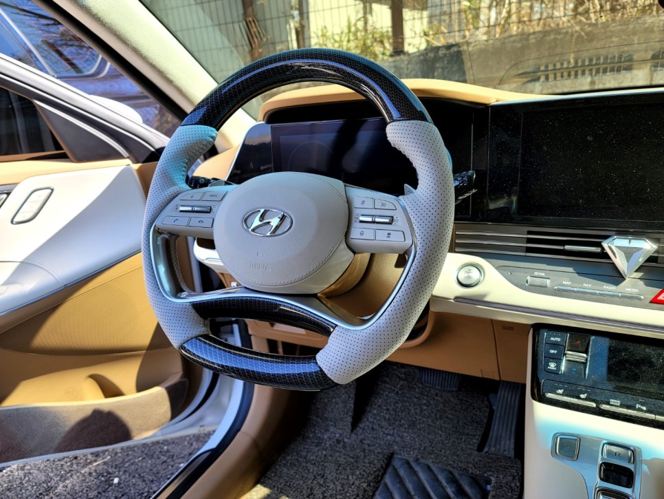 수전사카본 디컷핸들 / 현대 / 더 뉴 그랜저 / 용인 기흥구