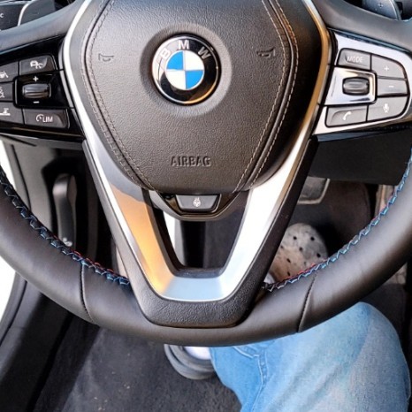 #핸들샵: BMW g30 핸들가죽교체,핸들가죽복원,삼색스티치,핸들복원,핸들커스텀,핸들튜닝,자동차핸들,가죽핸들교체,핸들전문,용인핸들샵, 핸들샵 / 용인 기흥구
