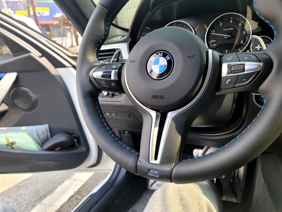 #핸들샵: BMW M핸들 가죽교체,핸들가죽복원,핸들튜닝,두께보강,엠핸들,비엠 핸들가죽교체 / 용인 기흥구