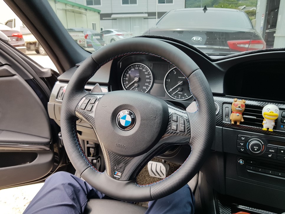 핸들튜닝 / 핸들가죽교체 / BMW / E92 / 용인 기흥구