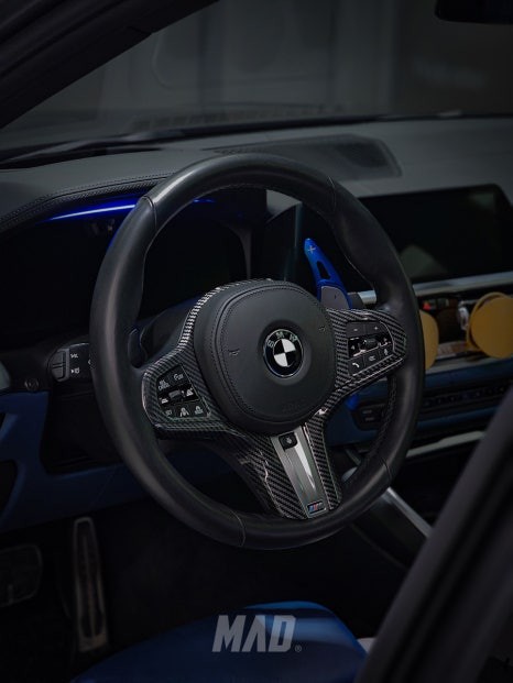 전 세계 340대, 이제는 단 1대로 [BMW M340i 퍼스트에디션 컬러안전벨트 교체 + 핸들 커스텀 도색 _ 서울·경기 컬러안전벨트_ 자동차 컬러커스텀 전문점]