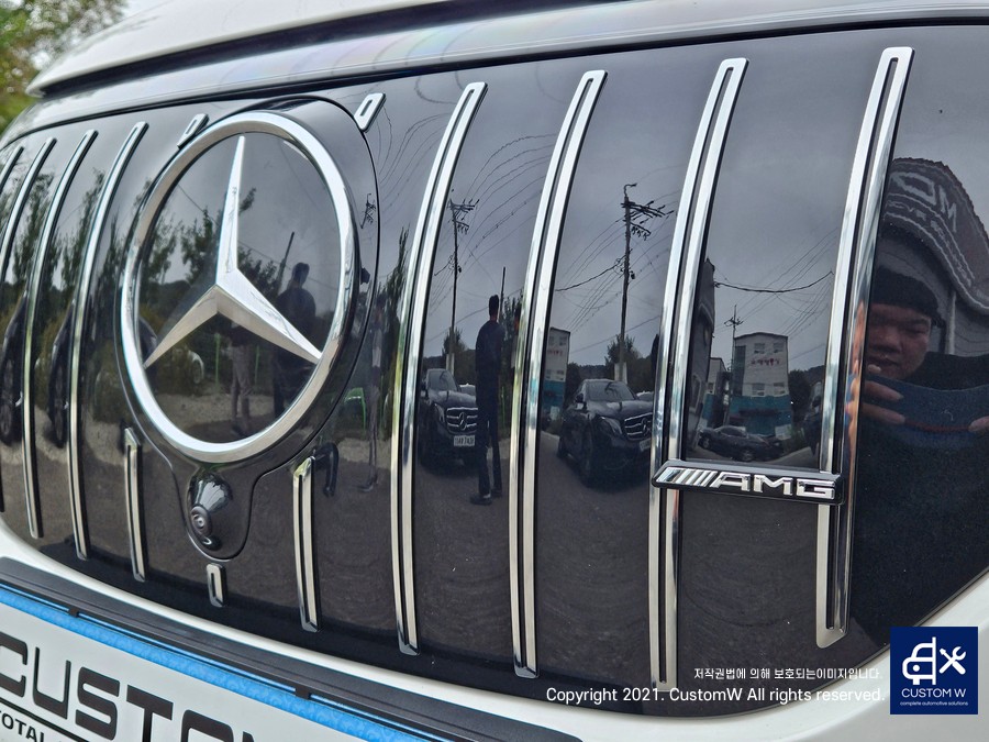 벤츠 V294 EQE500 SUV 순정 AMG 세로그릴 장착.