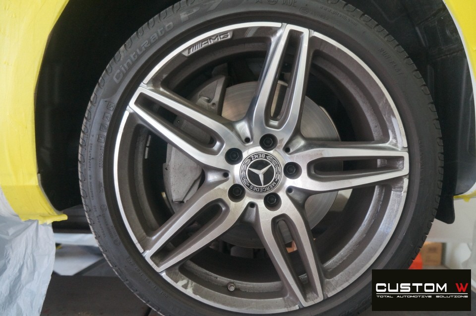 벤츠 W213 E300 AMG 라인 19인치 별휠 다이아몬드 컷팅 블랙 폴리시 작업, 캘리퍼 도색.