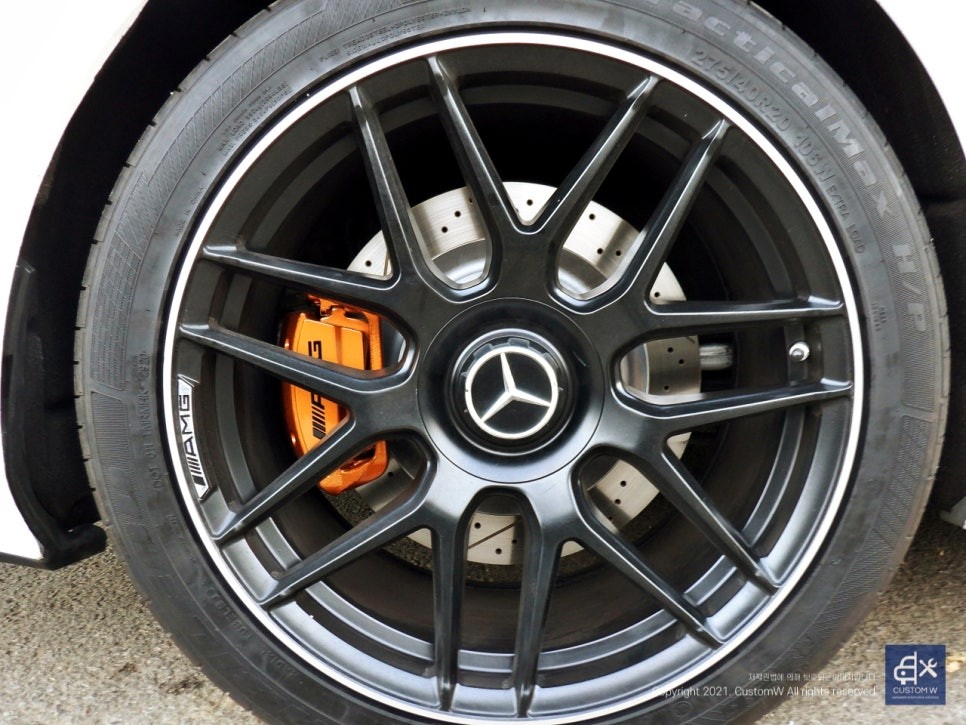 벤츠 S63 AMG 카본 세라믹 골드 캘리퍼도색