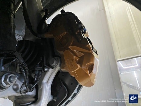 벤츠 CLS450 카본 세라믹 골드 캘리퍼 도색