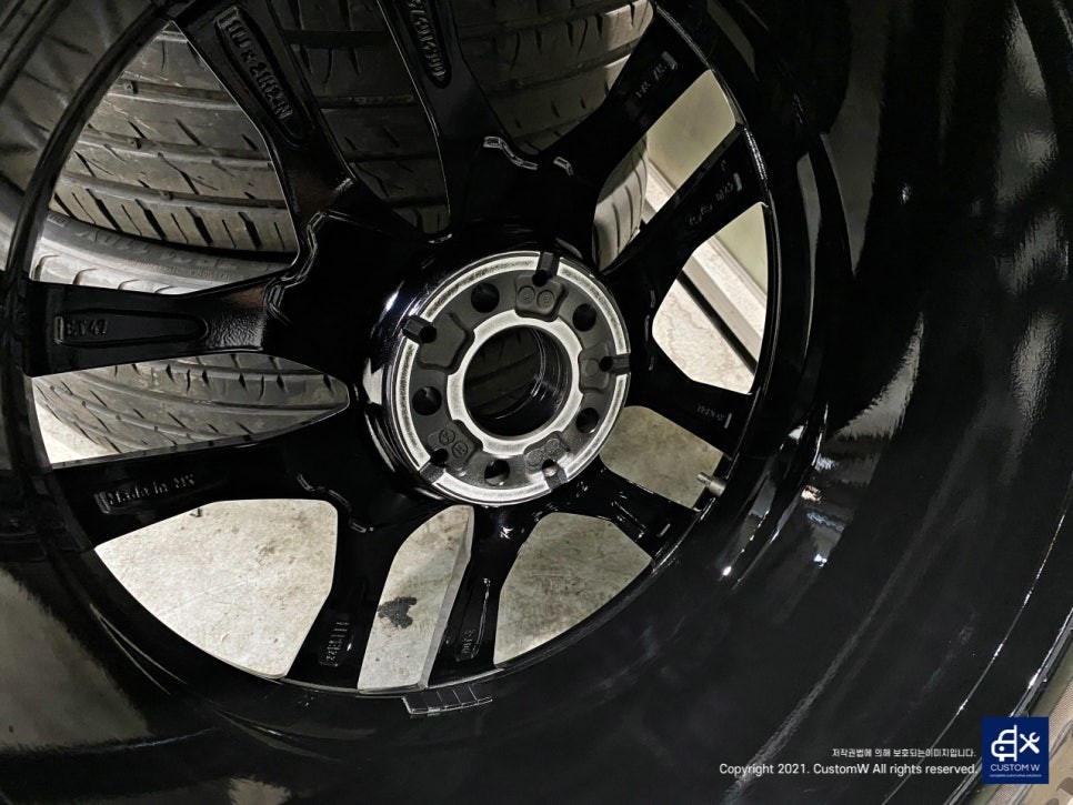 벤츠 GLE53 AMG 잘 못된 휠수리 박리 제거 후, 블랙유광 휠도색 + 레드 캘리퍼 도색