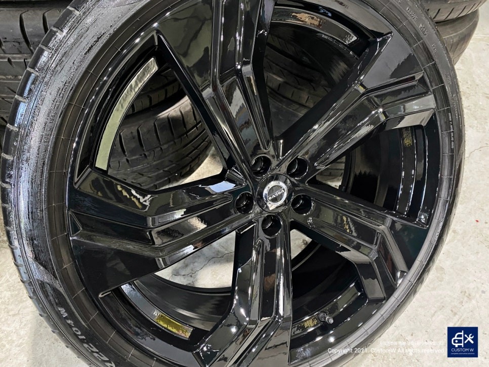 볼보 XC90 휠수리 후 블랙유광 휠도색