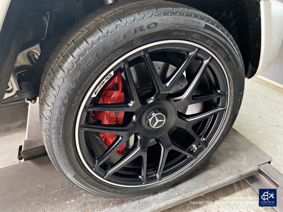 벤츠 G63 AMG 지바겐 22인치 에디션 휠 수리 후 투톤 무광 휠도색