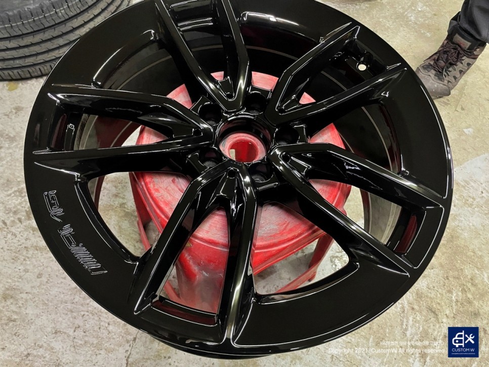 벤츠 C43 AMG 블랙유광 휠도색 + 레드 캘리퍼 도색
