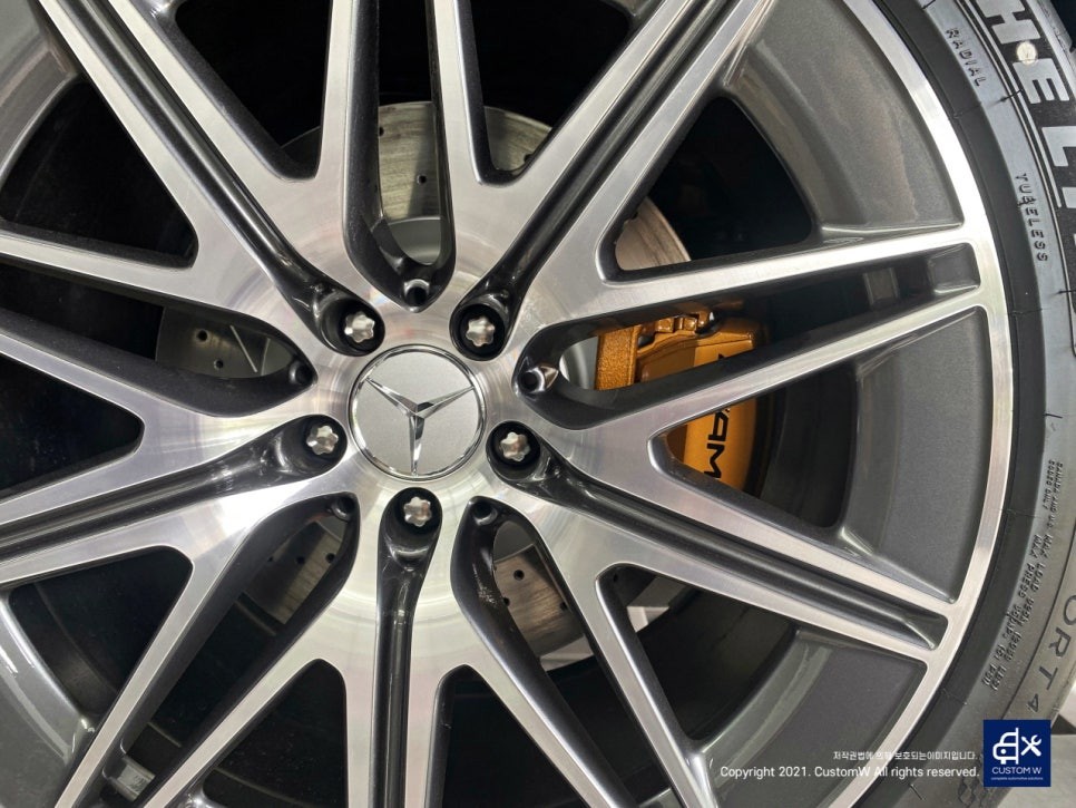 벤츠 GT43 AMG 카본 세라믹 골드 캘리퍼 도색