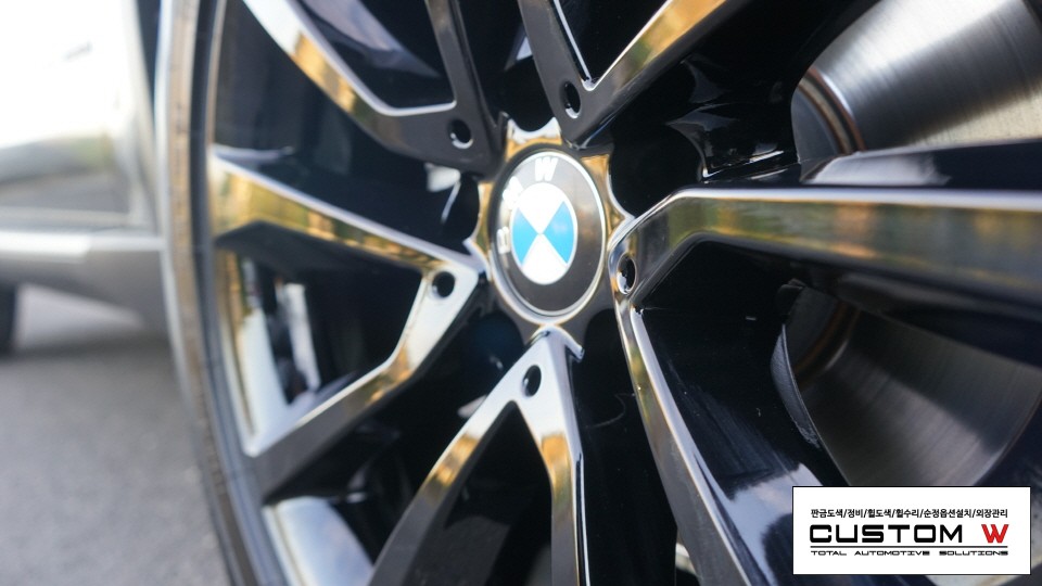 BMW X6 휠 상처수리 후 블랙유광 휠도색. / 용인 처인구