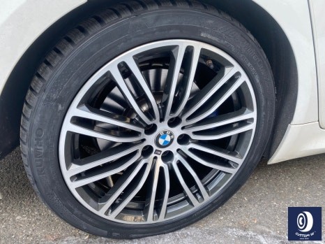 BMW G30 530i 664M 휠 상처 수리 후, 다이아몬드 커팅 복원 (feat. 손상된 타이어도 신품으로 교환 장착까지_!)