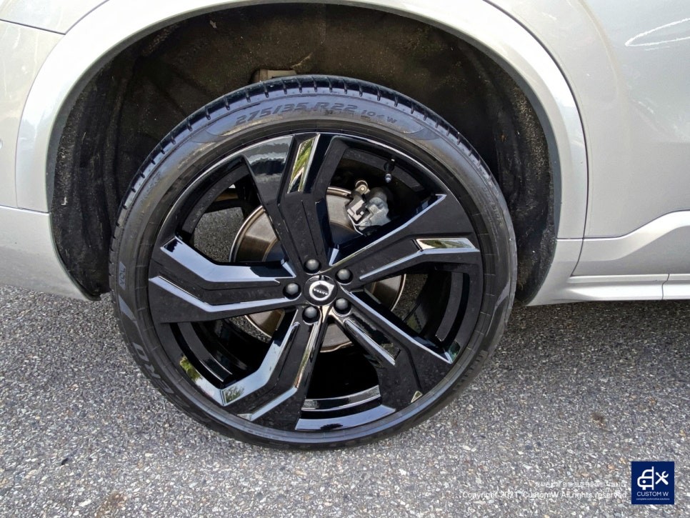 볼보 XC90 휠수리 후 블랙유광 휠도색