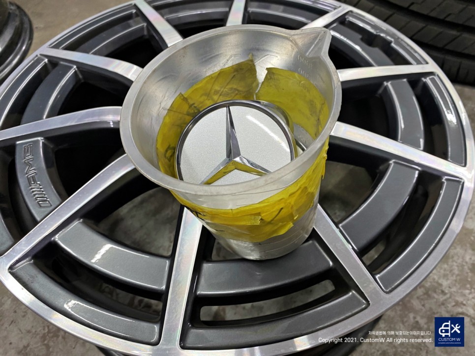 벤츠 GLB35 AMG 블랙 폴리시 휠도색