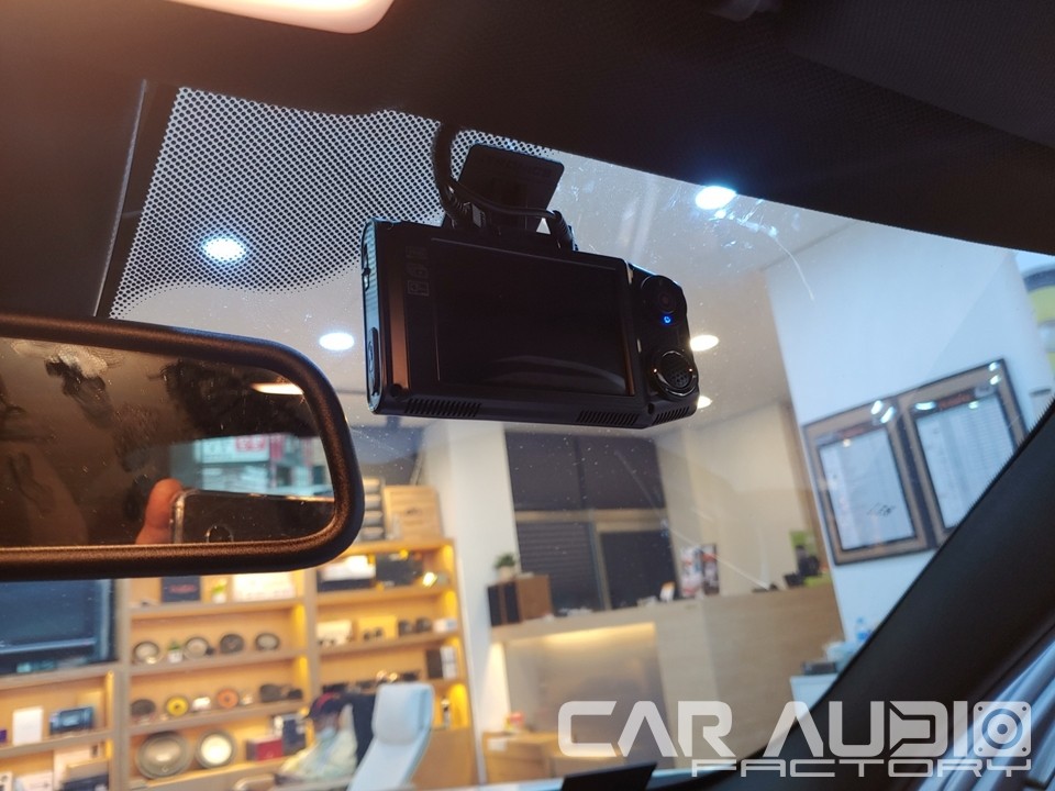 수원/동탄/화성 BMW 3시리즈 F30 블랙박스 장착 아이트로닉스 아이패스 블랙 ITB-7000PLUS 깔끔하게 시공하기 / 동탄 반송동