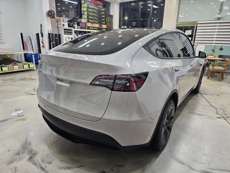 부천 시흥 테슬라 랩핑 모델 Y 고광택 크레용 (그레이 색상) / 인천 논현동