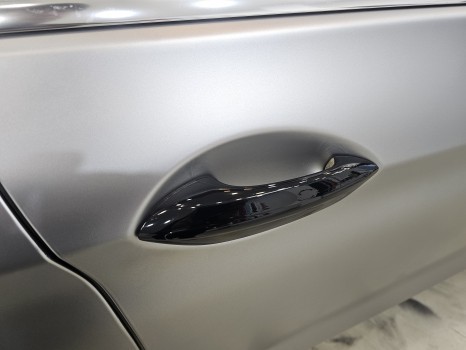 자동차 랩핑 / 휠도색 한 번에 BMW 6시리즈 그란 쿠페 고광택 랩핑(대차 탁송 지원 )