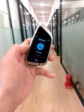 BMW E/F/G바디 전모델 자동차키 원격시동 스마트폰 연동되는 전용디자인 2가지 타입 디지털 액정키로 개조
