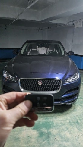 재규어 XF, XE, F-PACE, XJ, E-PACE 차량 스마트키 분실 대비 스페어키 제작 및 주파수 복구 작업
