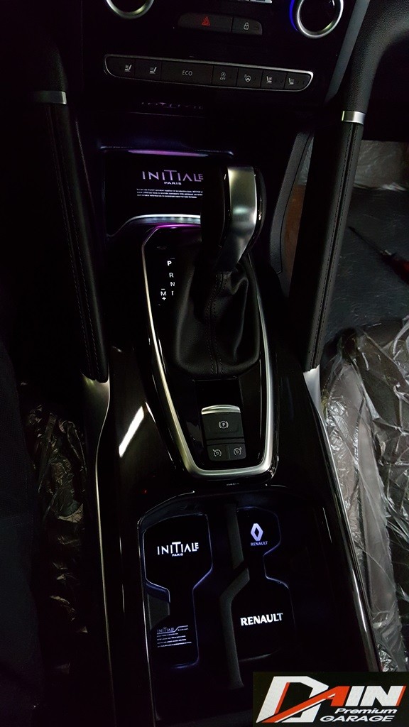 Qm6 컵홀더 & 도어캐치 LED 시공!! / 대전 대덕구 중리동