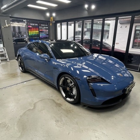 강남랩핑 포르쉐 타이칸 전체랩핑 타이니봇 넵튠블루 / 강남, 개포, 양재