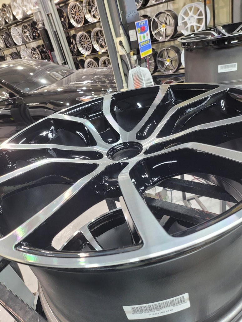 페라리 휠  컷팅 + 블랙 유광 도색 / 부산 강서구 명지동