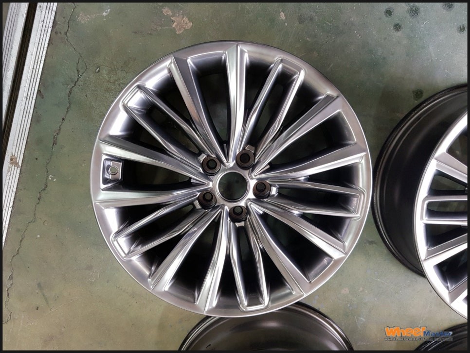 [울산휠복원][휠수리][휠도색] 울산휠마스터 그랜저ig 순정휠 휠복원 / 울산 북구