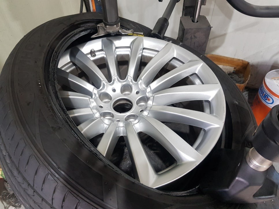 [울산휠마스터] BMW 6GT 순정휠 분체도장 휠복원 [울산 휠 복원, 울산 휠 수리, 울산 휠 도색]